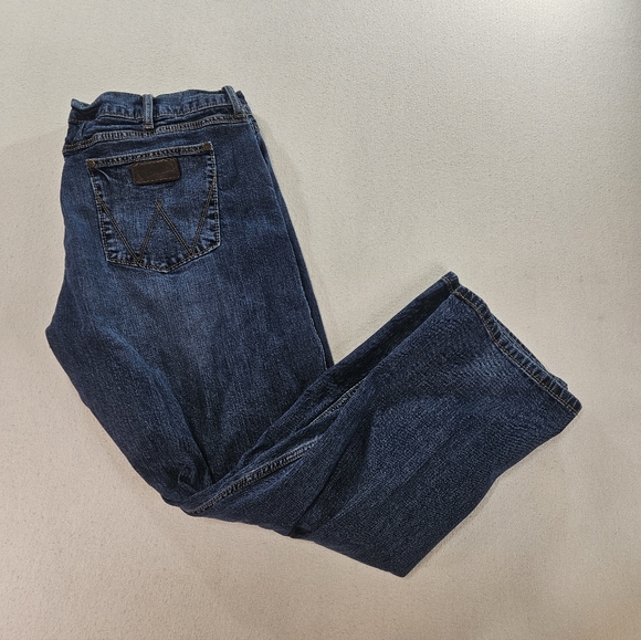 Wrangler Retro Slim Straight 42x32 Stretch Jeans - Picture 2 of 8